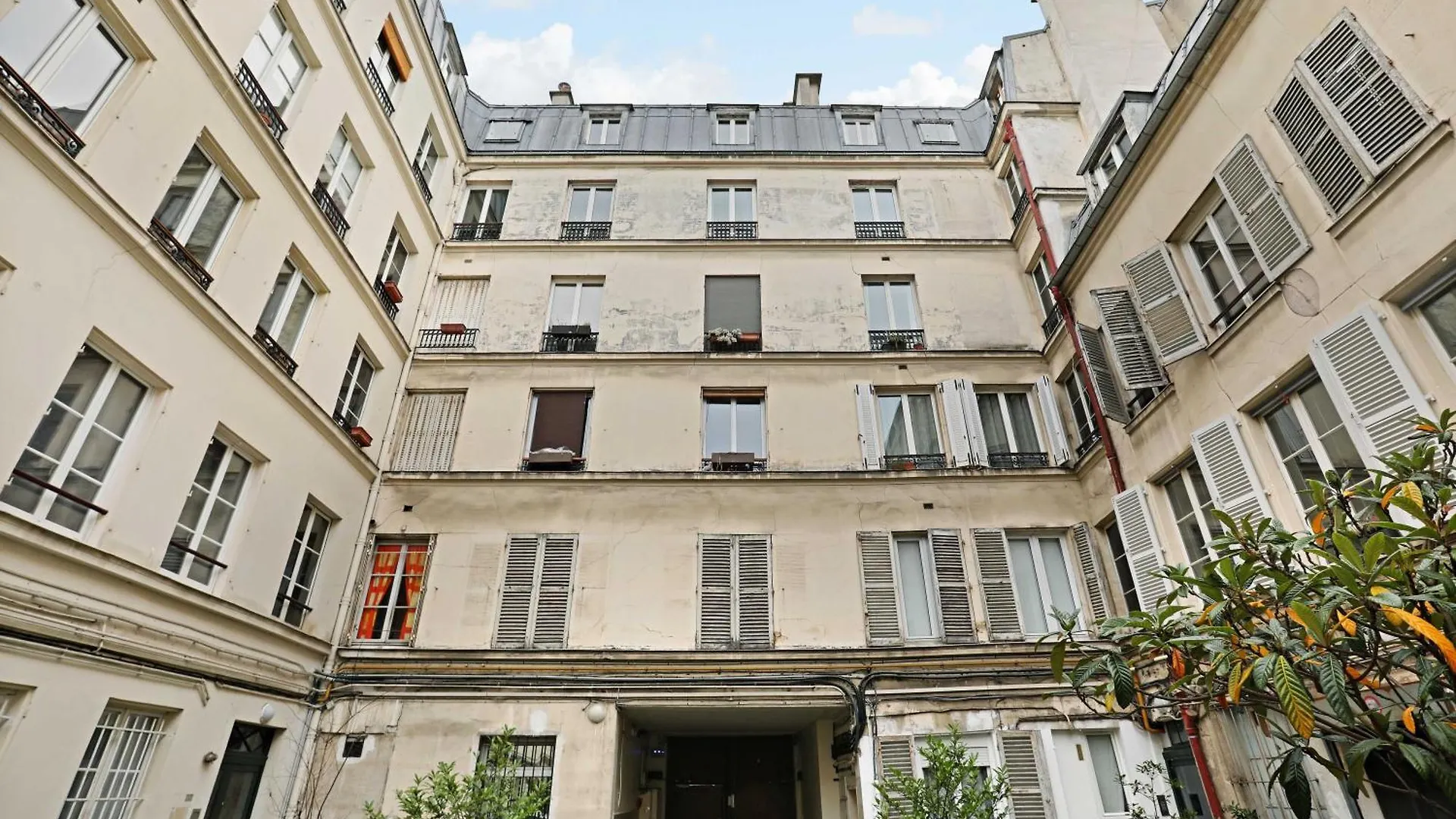 Intimate - 2p - Arts Et Metiers-republique * Paris
